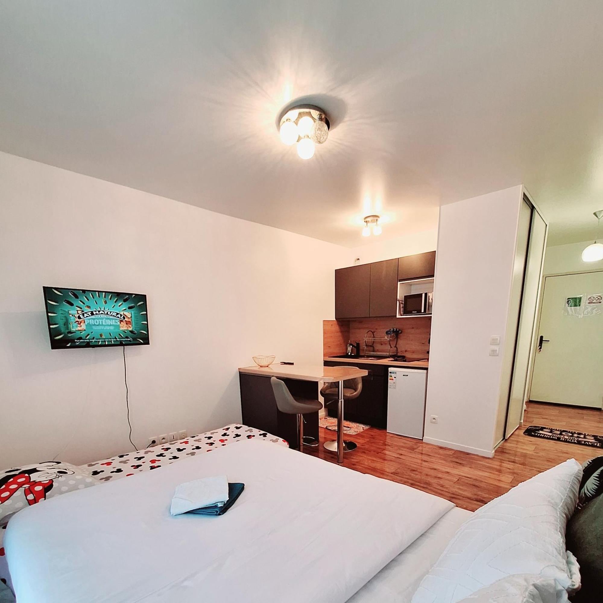 Studio Alpha - 2Min By Train To Disneyland Or 20Min Walk - 5Min Walk To "Val D'Europe" Station Montévrain Eksteriør bilde